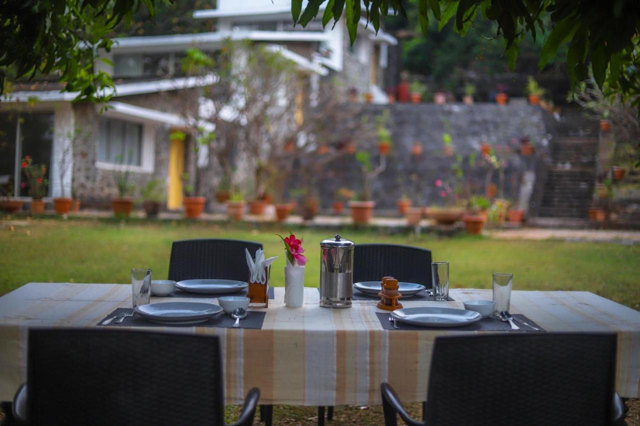 V Resorts Mahua Bagh Murud Nāndgaon Exterior foto